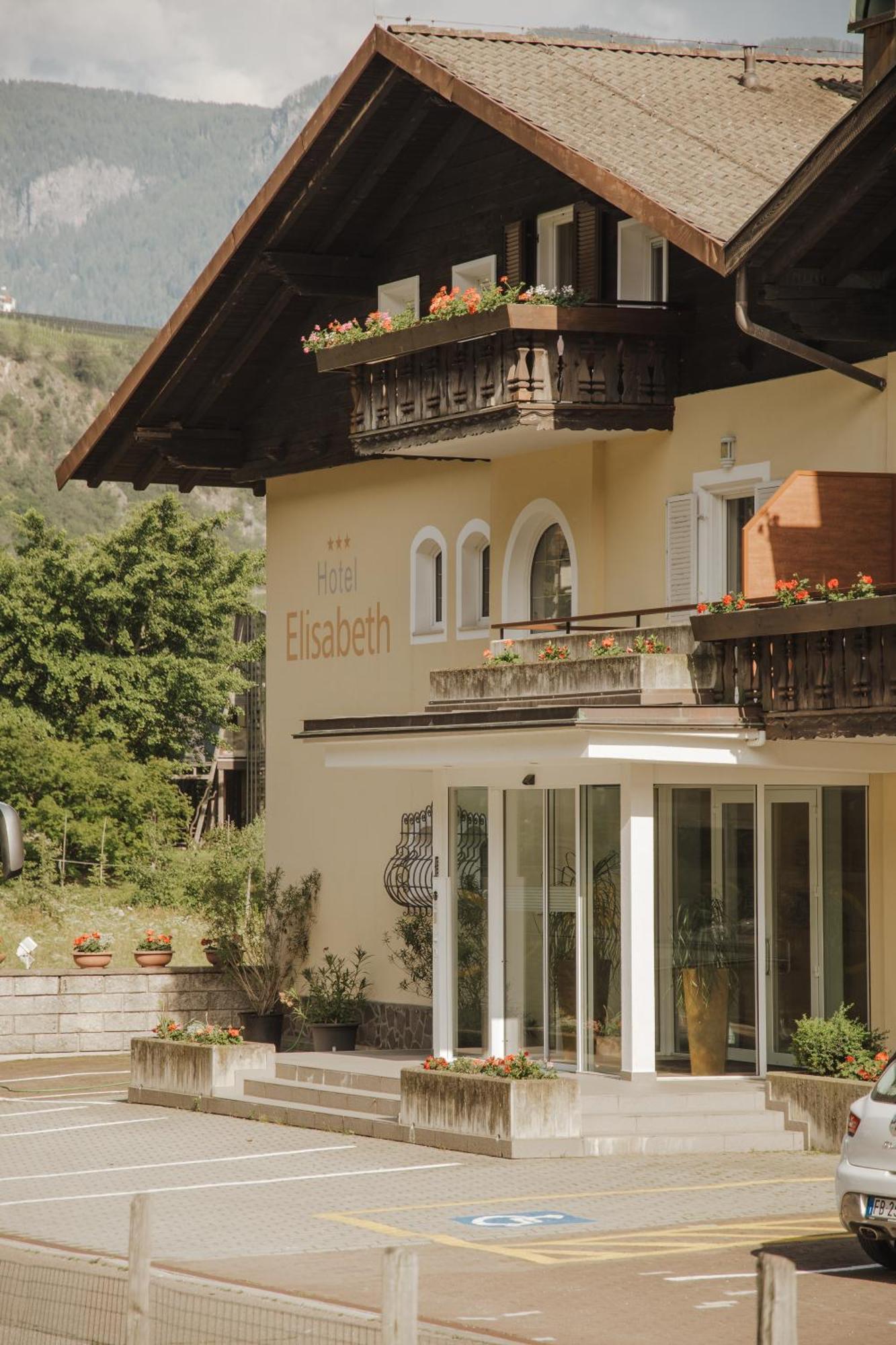 Hotel Elisabeth Merano Esterno foto